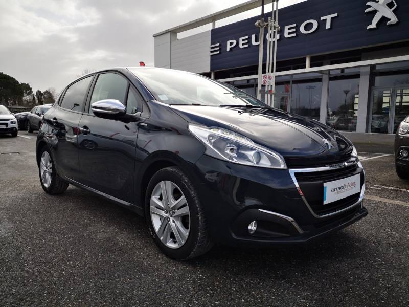 A vendre Peugeot 208 1,2 puretech 82 cv style sur Lacanau à côter de Brach